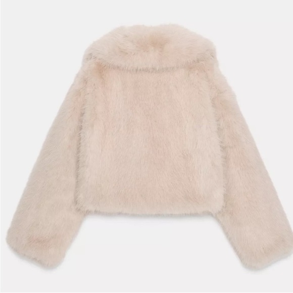 ZARA SHORT FAUX FUR LAPEL
COLLAR COAT - Picture 13 of 15